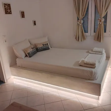 With A View Apartment Parikia (Paros)